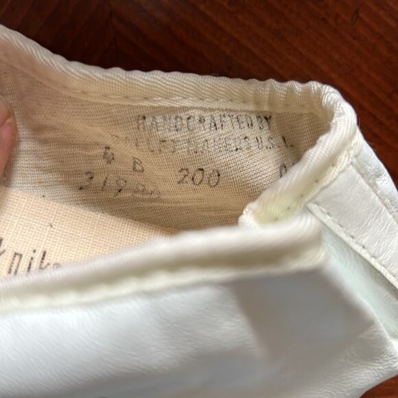 Capezio Teknik 200 White Ballet Slippers Size 4B Leather Dance - Picture 4 of 5